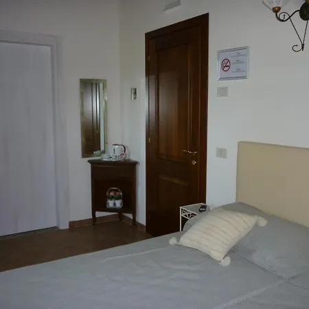 La Del Vecchio Platano Bed and Breakfast